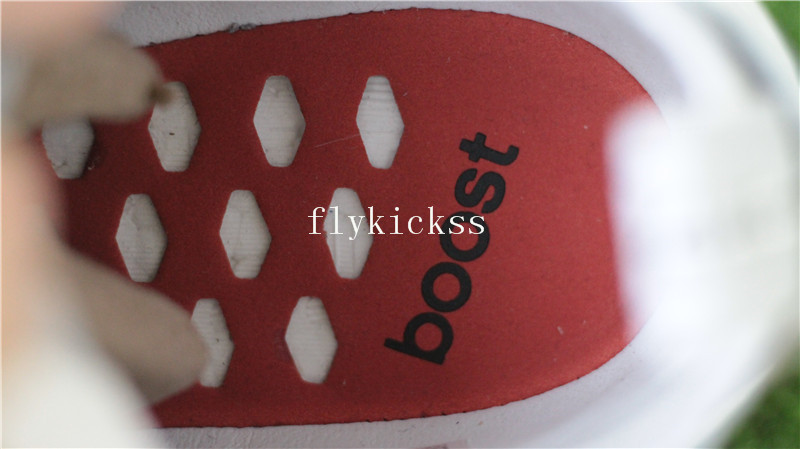 Real Boost Adidas NMD R2 Primeknit BY9520